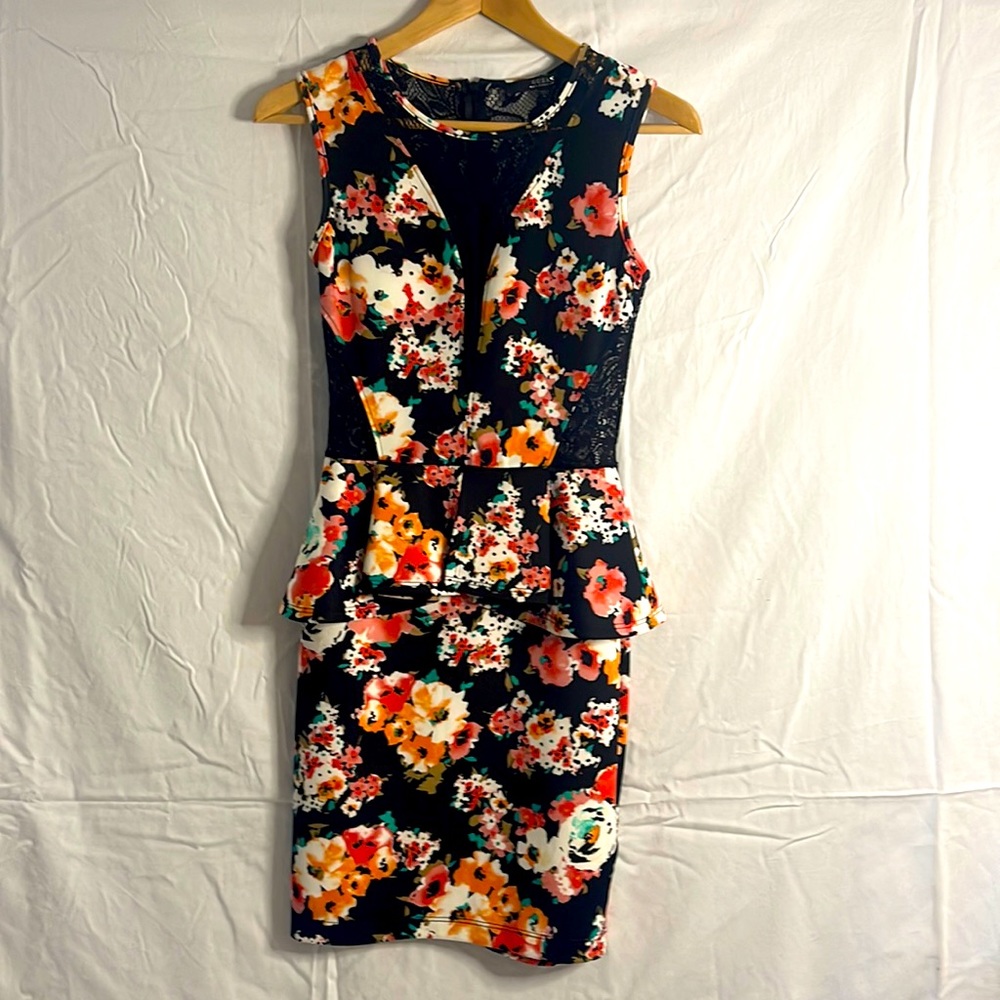 XS GUESS sleeveless dress